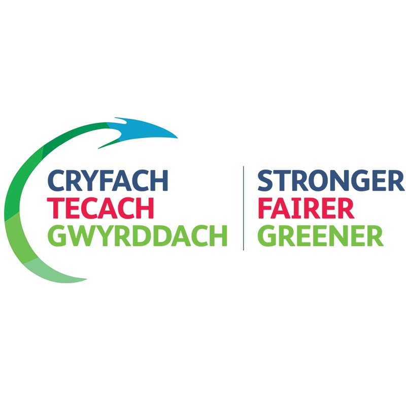 Cryfach, Tecach, Gwyrddach